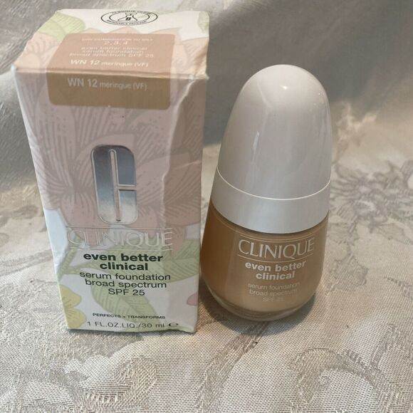 Clinique Other - Clinic Even Better Serum Foundation SPF 25 WN12 Meringue